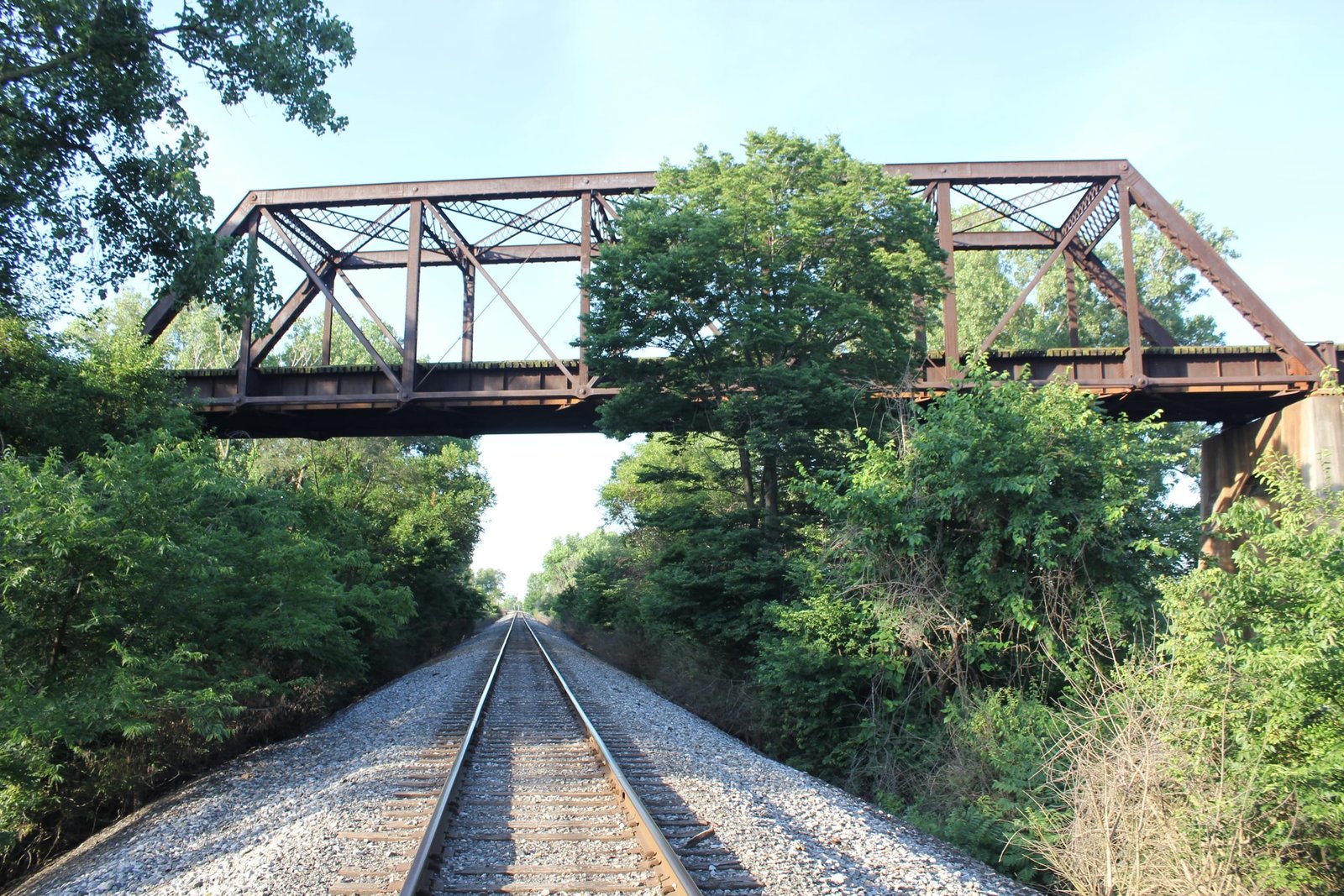 184-foot truss span